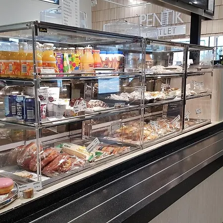 Hotelli Kaersaemaeki מלון Kärsämäki